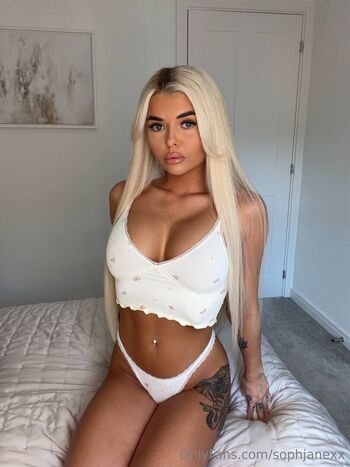 Lexiehulll image