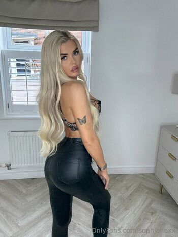 Lexiehulll image