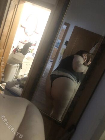 Lia bloom page 2 image