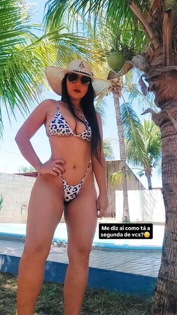 Lia castro image