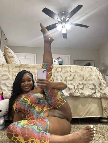 Lickprettylaya image