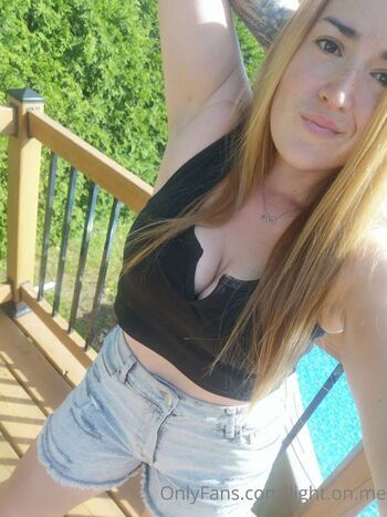 Light on me vip image