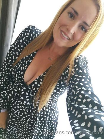 Light on me vip image