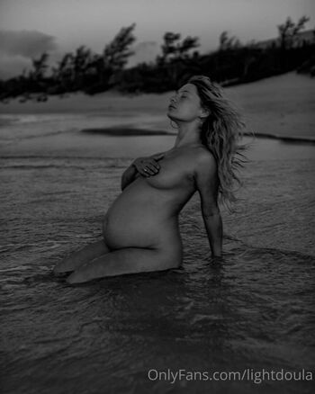 Lightdoula image