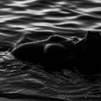 Lightdoula image
