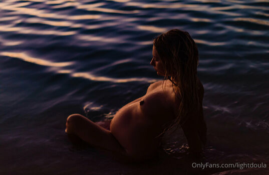 Lightdoula image