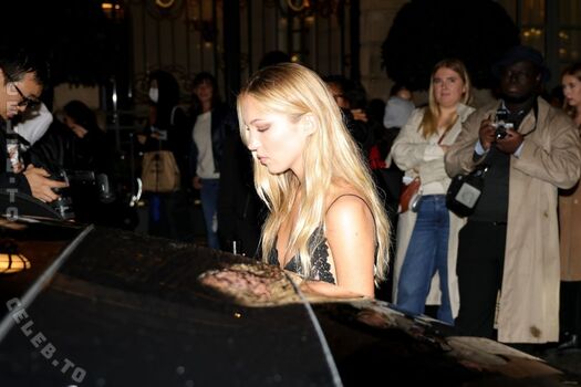 Lila grace moss image