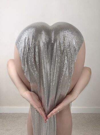 Lila minx image