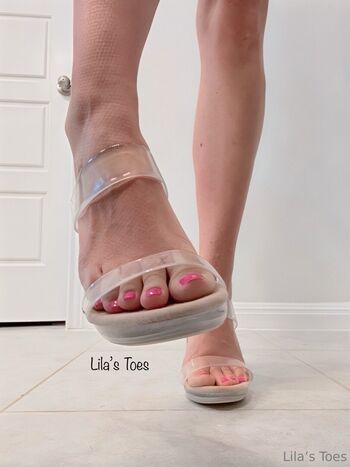 lilas.toes