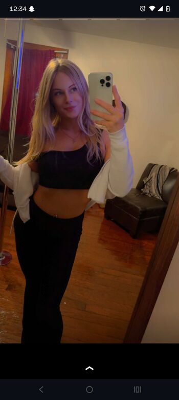 Lilbabyyyy2000 image