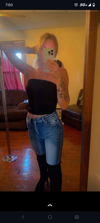 Lilbabyyyy2000 image