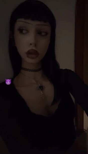 Lilidolly image
