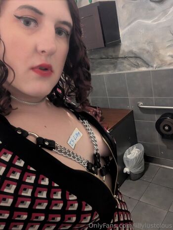 lillylustcious