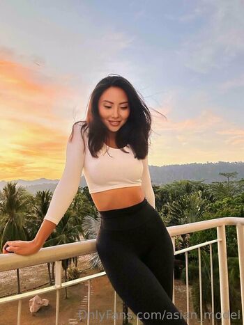 Lily69 1 image