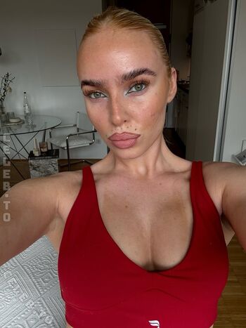 Lilycharlottevoss