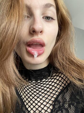 Lilycuteee image