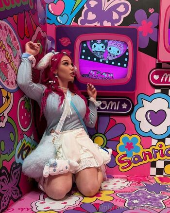 Lilyloutv image