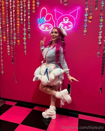 Lilyloutv image