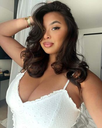 Linda vo image