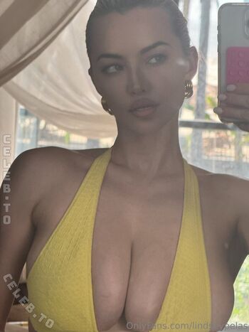 Lindsey Pelas