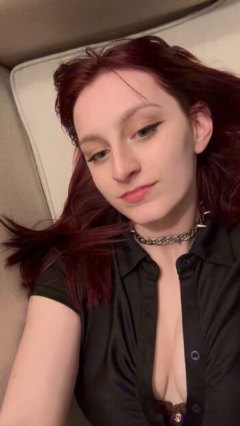Liraxlovely image