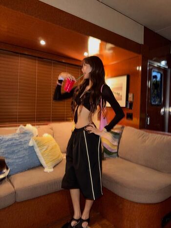 Lisa blackpink image
