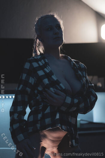 Lisa joanne page 3 image