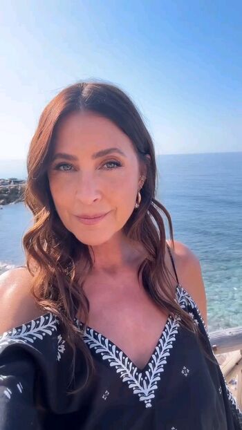 Lisa Snowdon
