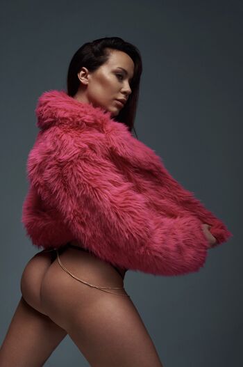 Lithuanian girls page 3 image