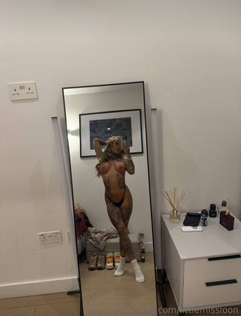 Littlemissloon page 3 image