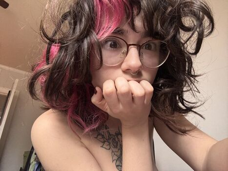 Littlemoonkityy image