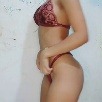 Lives privadas facecast 1 page 2 image