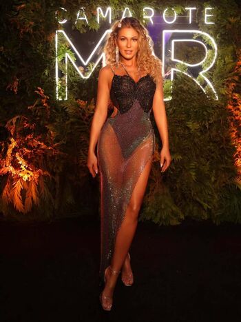 Livia andrade page 2 image