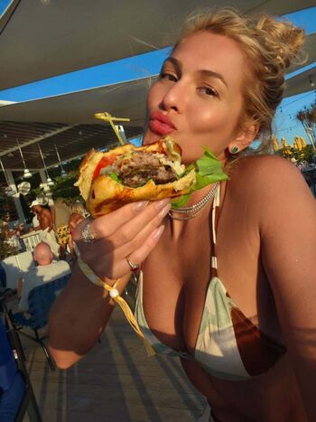 Livia andrade page 2 image