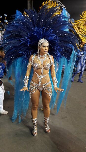 Livia andrade image