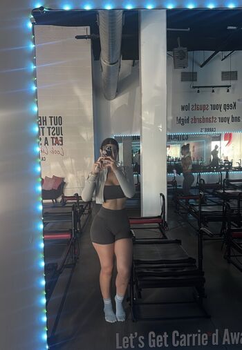 Livinglikelydia image