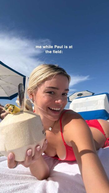 Livvy dunne 1 page 18 image