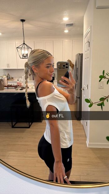 Livvy dunne 1 page 11 image