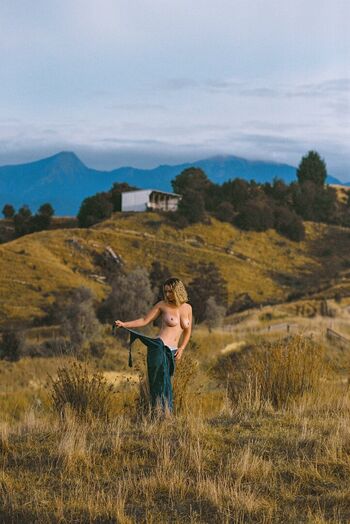 Liz riddell image