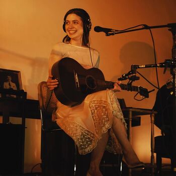 Lizzy mcalpine image