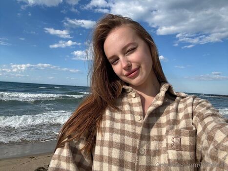 Llttlesun page 2 image