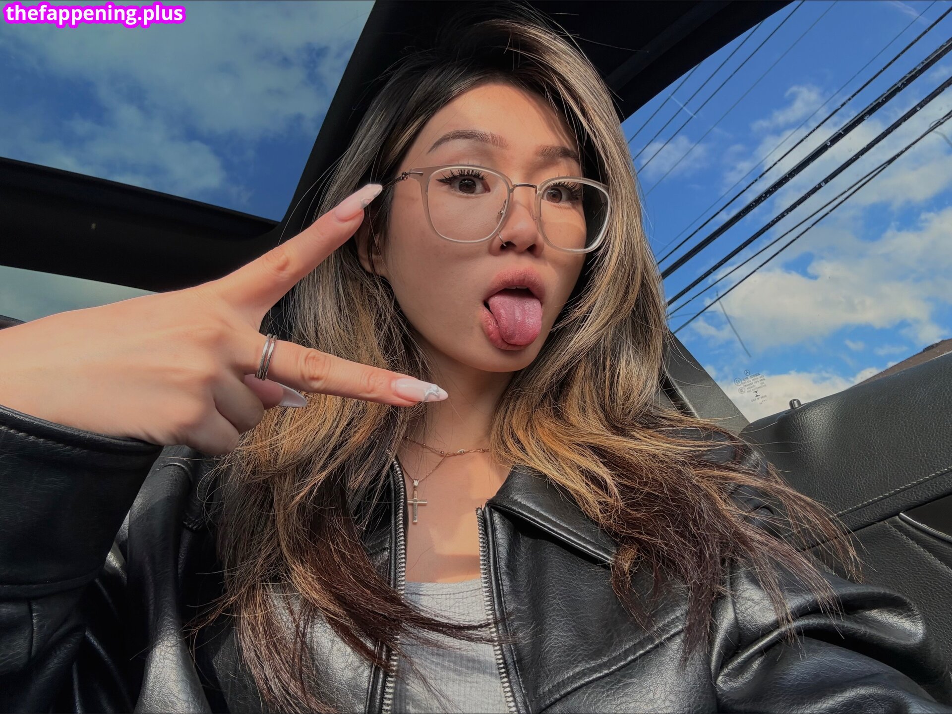fionalinnn / lluvfifii Çıplak OnlyFans Fotoğrafı #1