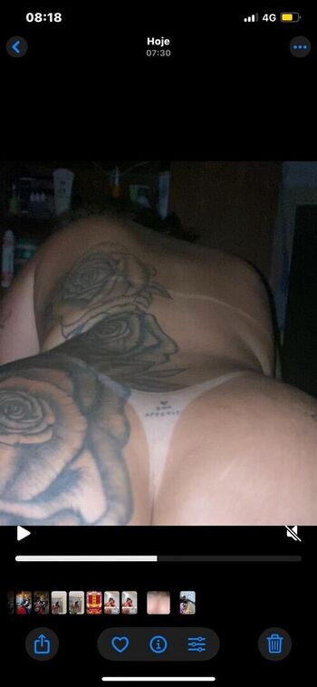 Loira da titan page 3 image