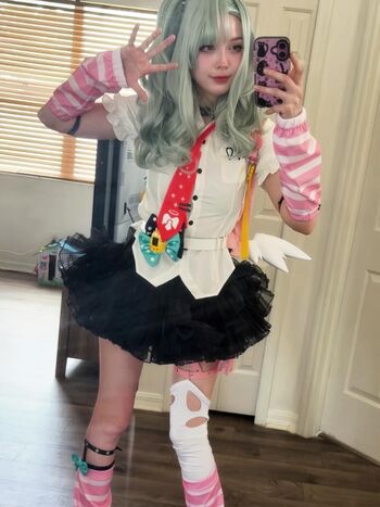 Lolyomie image