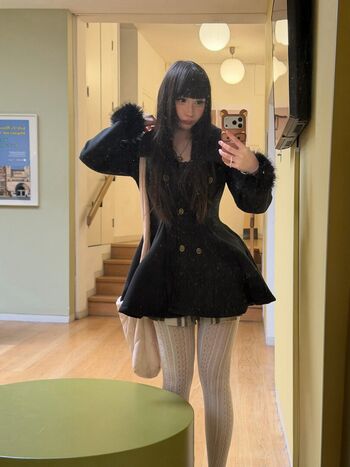 Lonliillgirl image