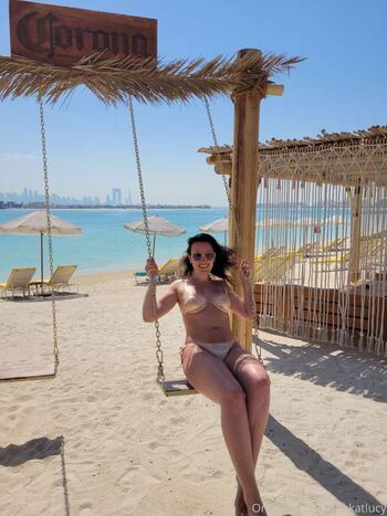 Lookatlucyvip page 2 image