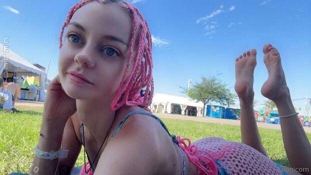 Loonicorn page 5 image