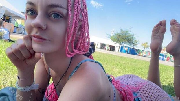 Loonicorn page 5 image