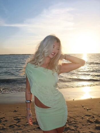 Loren gray image