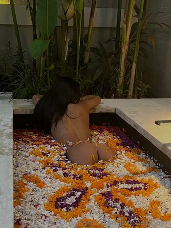 Lorena peach 1 image